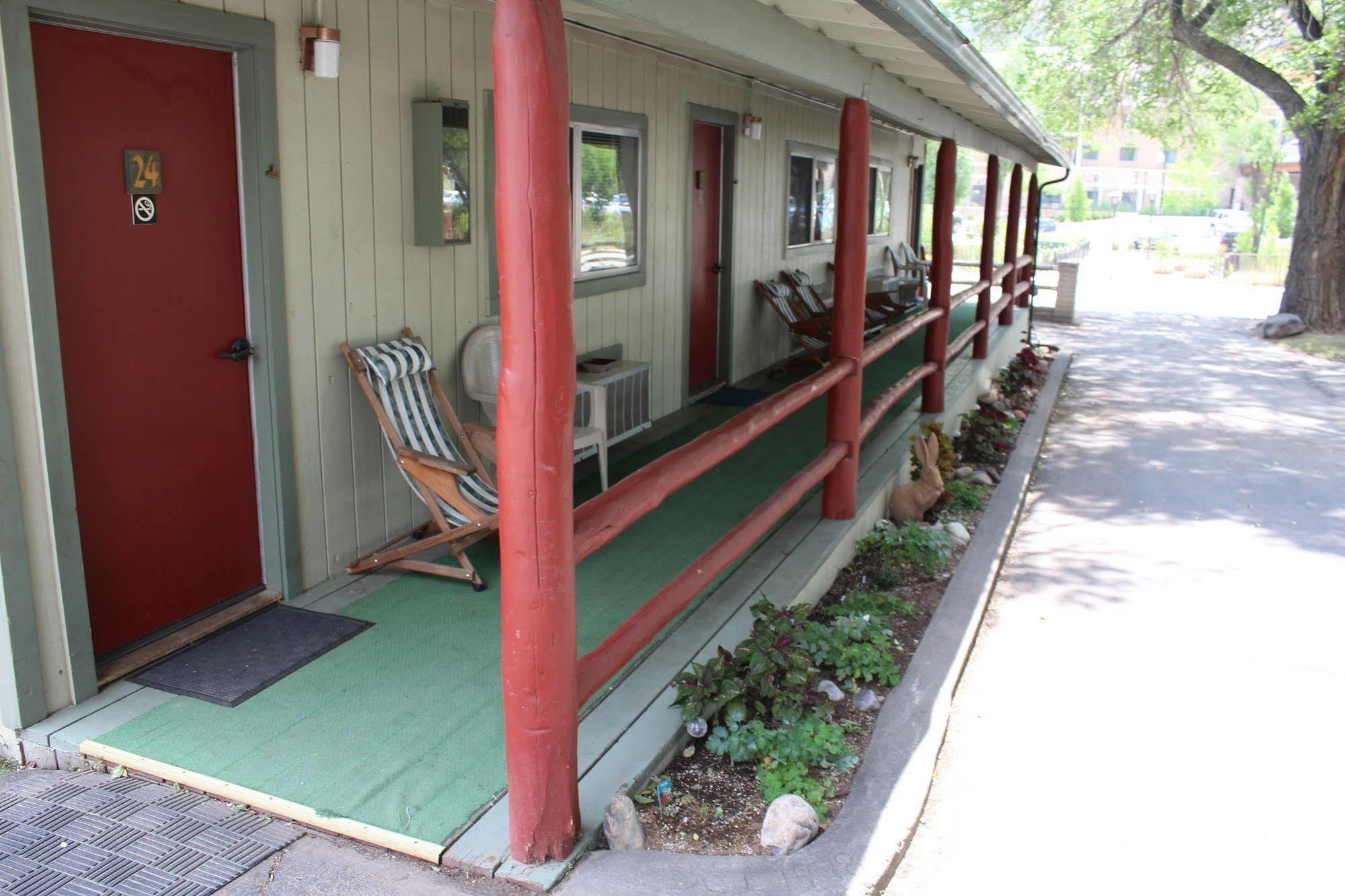 דורנגו Wapiti Lodge מראה חיצוני תמונה